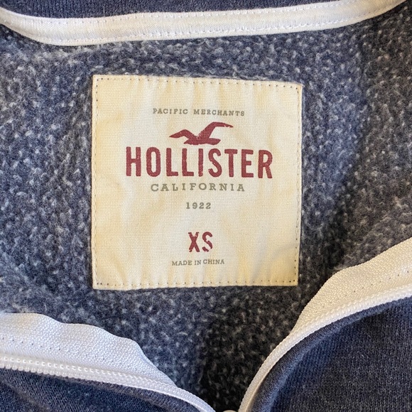 Crop pullover / zip up - Picture 3 of 3